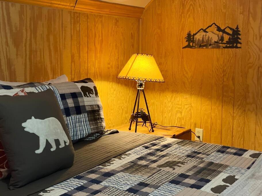 One Of A Kind Rustic Log Cabin Near Bryce Resort - Large Game Room - Fire Pit - Large Deck - Bbq Basye Экстерьер фото