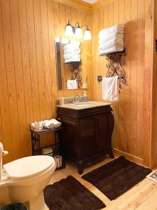 One Of A Kind Rustic Log Cabin Near Bryce Resort - Large Game Room - Fire Pit - Large Deck - Bbq Basye Экстерьер фото