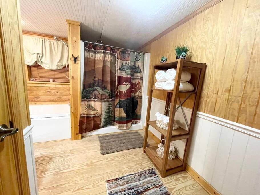 One Of A Kind Rustic Log Cabin Near Bryce Resort - Large Game Room - Fire Pit - Large Deck - Bbq Basye Экстерьер фото