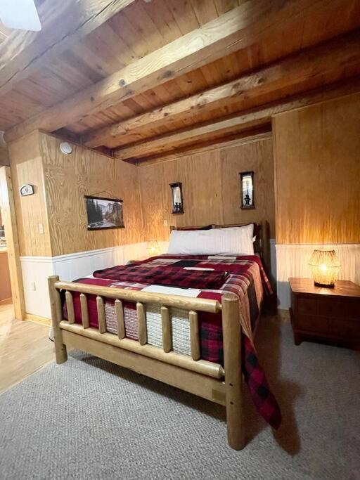One Of A Kind Rustic Log Cabin Near Bryce Resort - Large Game Room - Fire Pit - Large Deck - Bbq Basye Экстерьер фото
